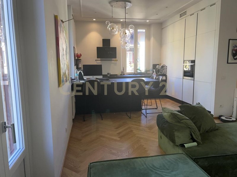 Trilocale in Vendita a Milano, 800'000€, 111 m², arredato