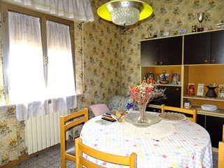 Casa Indipendente in Vendita a Trecastelli, 190'000€, 240 m²