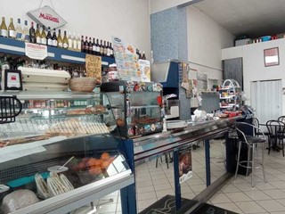 Attività commerciale in Vendita a Carrara, 30'000€, 45 m², arredato