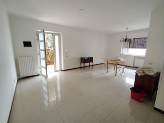 Appartamento in Vendita a Ancona, zona Borgo Rodi, 158'000€, 113 m²