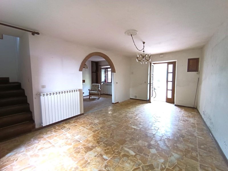 Casa Indipendente in Vendita a Molazzana, zona Sassi, 45'000€, 85 m², arredato