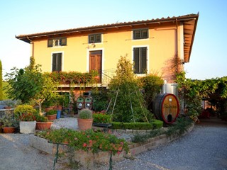 Casale in Vendita a Lucca, 1'690'000€, 800 m²