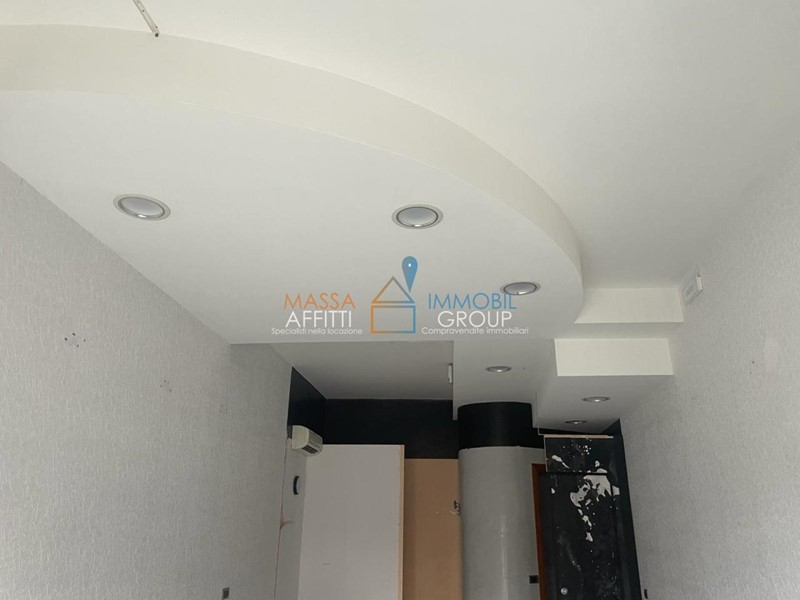 Immobile commerciale in Affitto a Massa, 800€, 55 m²