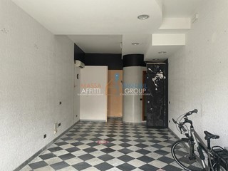 Immobile commerciale in Affitto a Massa, 800€, 55 m²