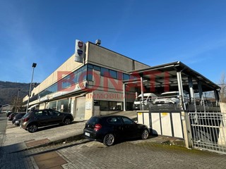 Capannone in Affitto a Aulla, zona Aulla, 5'000€, 2000 m²