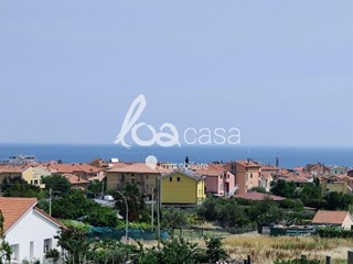 Trilocale in Vendita a Loano, 335'000€, 80 m², arredato, con Box