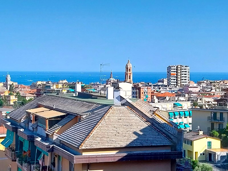 Quadrilocale in Vendita a Rapallo, zona Via torre del Menegotto , 198'000€, 70 m²
