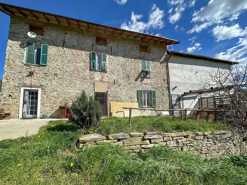 Casa Indipendente in Vendita a Melazzo, 195'000€, 275 m²