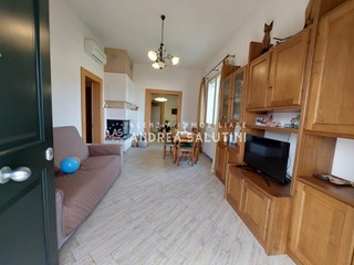 Casa Indipendente in Vendita a Buti, zona Cascine, 349'000€, 120 m², arredato, con Box