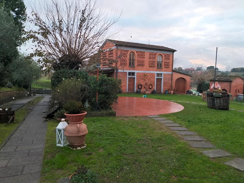 Attività commerciale in Vendita a Montecarlo, 1'790'000€, 650 m²