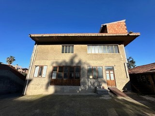 Magazzino in Vendita a Barcellona Pozzo di Gotto, 238'000€, 200 m²