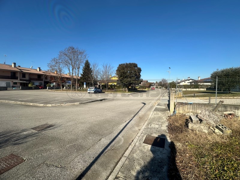 Terreno edificabile in Vendita a Bagnaria Arsa, 79'000€, 1188 m²
