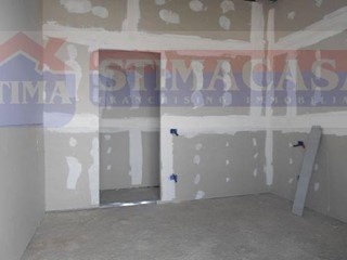 Ufficio in Affitto a Afragola, 750€, 80 m²