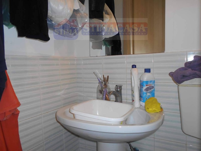 Immobile commerciale in Affitto a Casoria, 1'800€, 170 m²