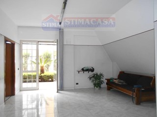 Ufficio in Vendita a Casoria, 95'000€, 90 m²