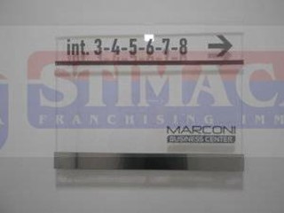 Ufficio in Affitto a Casoria, 600€, 70 m²