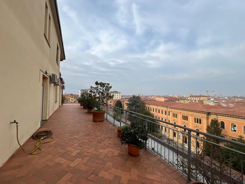 Appartamento in Vendita a Pisa, 680'000€, 250 m²