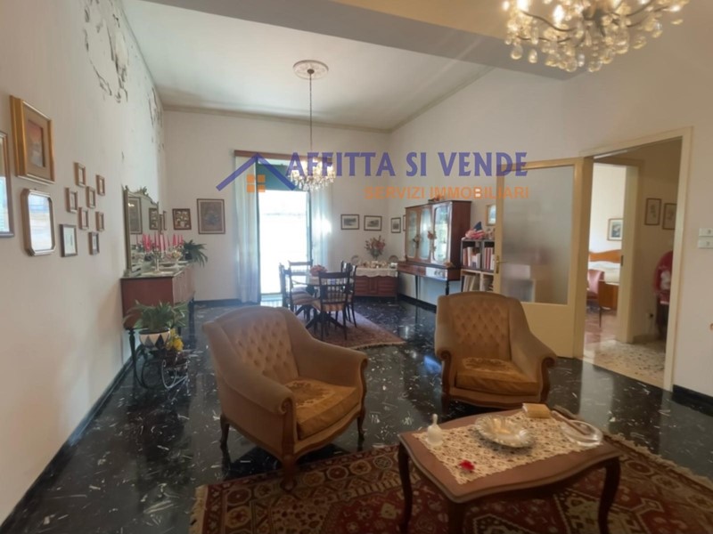 Appartamento in Vendita a Siracusa, 130'000€, 140 m²