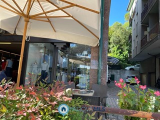 Attività commerciale in Vendita a Montegrotto Terme, 50'000€, 50 m²