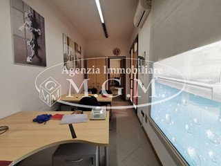 Immobile commerciale in Affitto a Castelfranco di Sotto, 800€, 100 m²