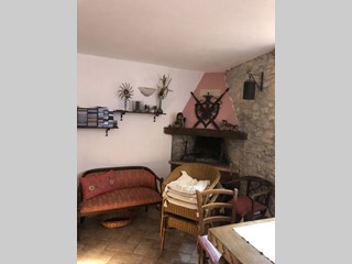 Casa Semi Indipendente in Vendita a Arcola, zona Trebiano, 198'000€, 80 m²