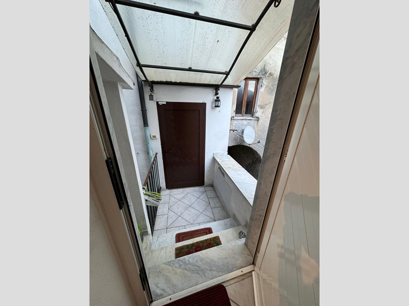 Trilocale in Vendita a Massa, 135'000€, 50 m², arredato
