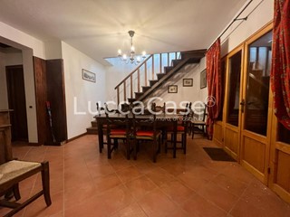 Appartamento in Vendita a Abetone Cutigliano, 315'000€, 180 m², arredato