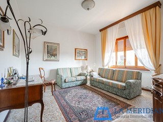 Casa Indipendente in Vendita a Larciano, 270'000€, 280 m², arredato