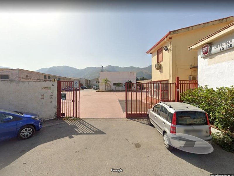 Capannone in Affitto a Palermo, 2'750€, 265 m²