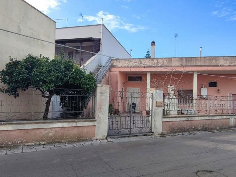 Villa in Vendita a Giurdignano, 85'000€, 297 m², arredato