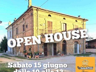 Casa Indipendente in Vendita a San Vito Chietino, 249'000€, 500 m²