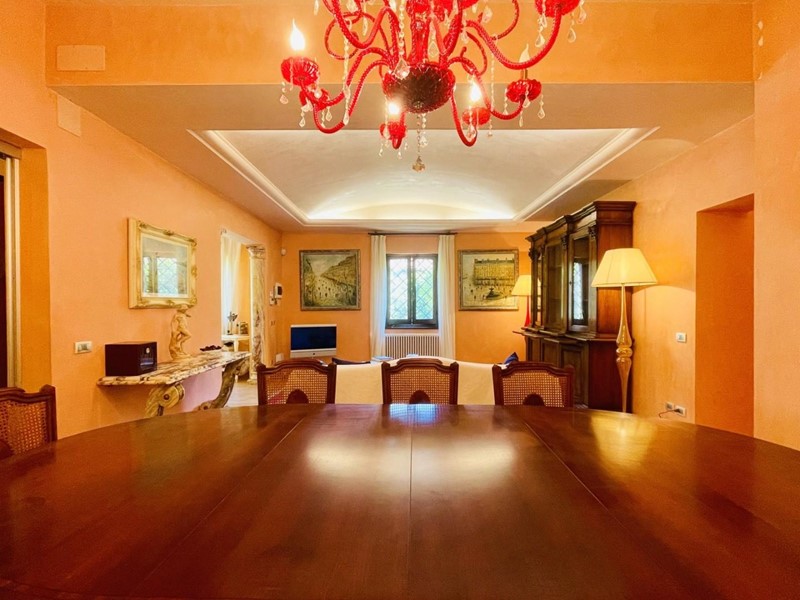 Appartamento in Vendita a Pietrasanta, zona Tonfano, 625'000€, 80 m²