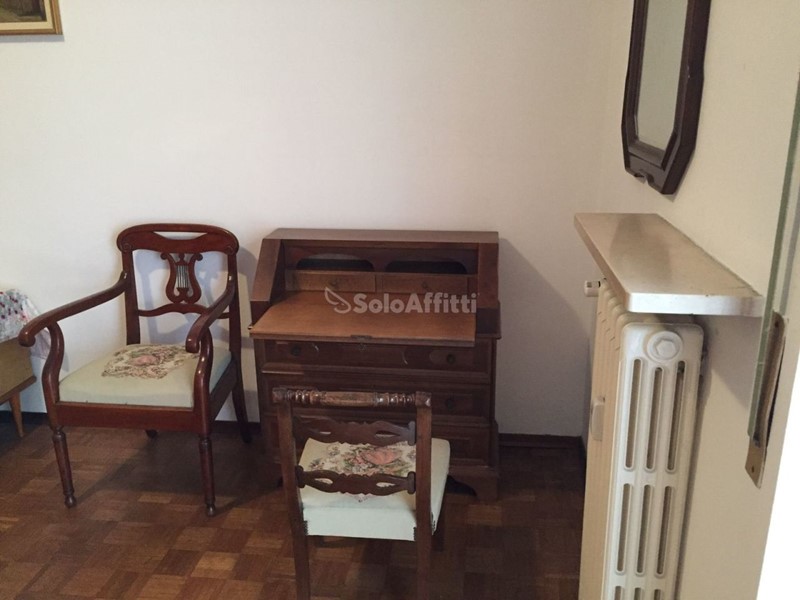 Stanza in Affitto a Novara, zona San Martino, 390€, 80 m², arredato