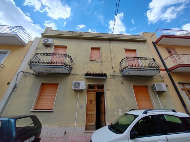 Casa Indipendente in Vendita a Avola, 110'000€, 144 m²