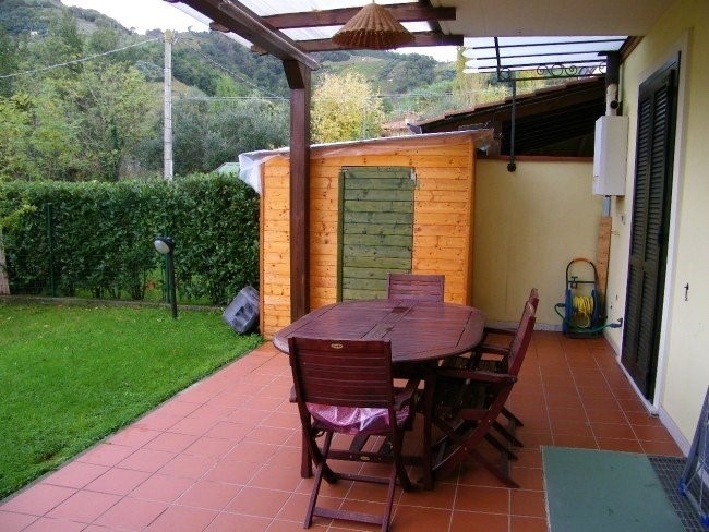 Villetta a schiera in Vendita a Massa, zona Romagnano, 299'000€, 120 m², arredato