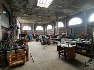 Capannone in Vendita a Lucca, zona Monte San Quirico, 750'000€, 1100 m²