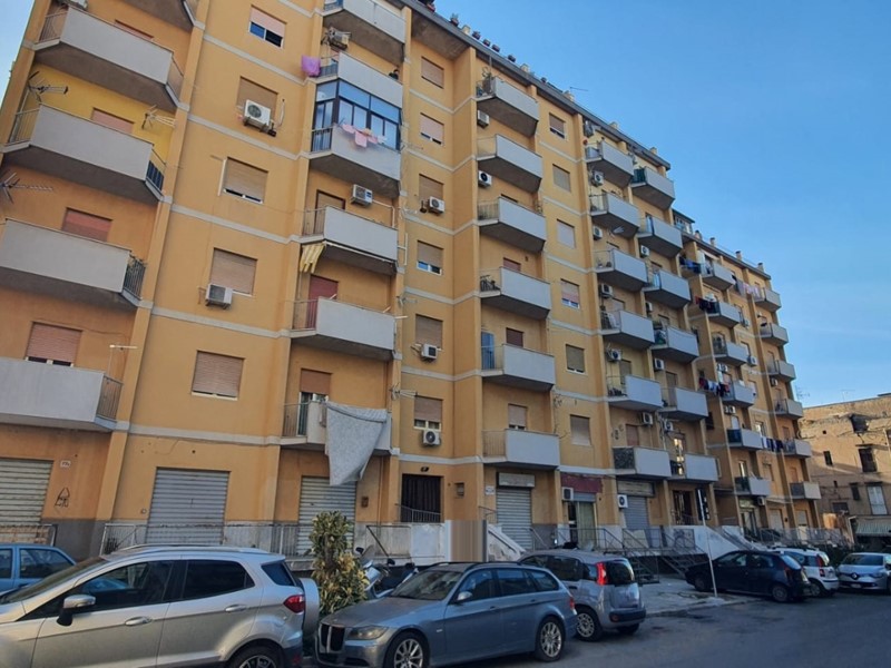 Trilocale in Vendita a Palermo, 85'000€, 78 m²
