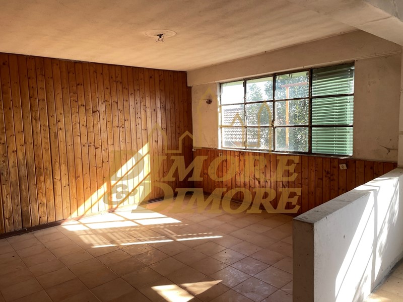 Casa Semi Indipendente in Vendita a Colazza, 270'000€, 435 m²