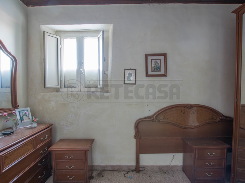 Casale in Vendita a Messina, 65'000€, 110 m²