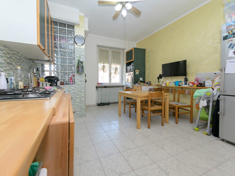 Appartamento in Vendita a Torino, 135'000€, 120 m²