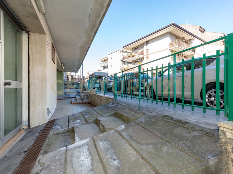 Immobile commerciale in Vendita a Fiumefreddo di Sicilia, 84'000&euro;, 136 m²