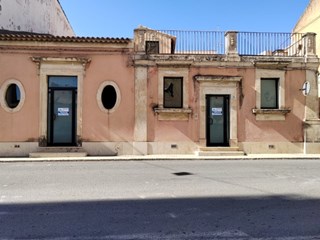 Casa Indipendente in Vendita a Avola, 220'000€, 164 m²