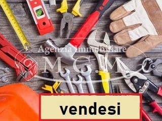 Attività commerciale in Vendita a Santa Maria a Monte, 79'000€, 160 m²