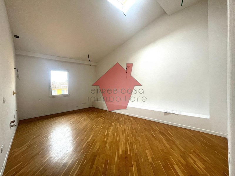 Trilocale in Vendita a Empoli, 210'000€, 70 m²