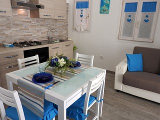 Bilocale in Affitto a Cecina, zona Cecina Marina, 650€, 40 m², arredato