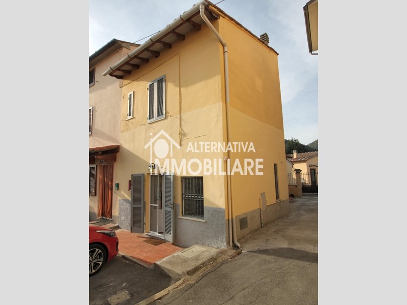 Casa Indipendente in Vendita a San Giuliano Terme, zona Asciano, 98'000€, 50 m², arredato