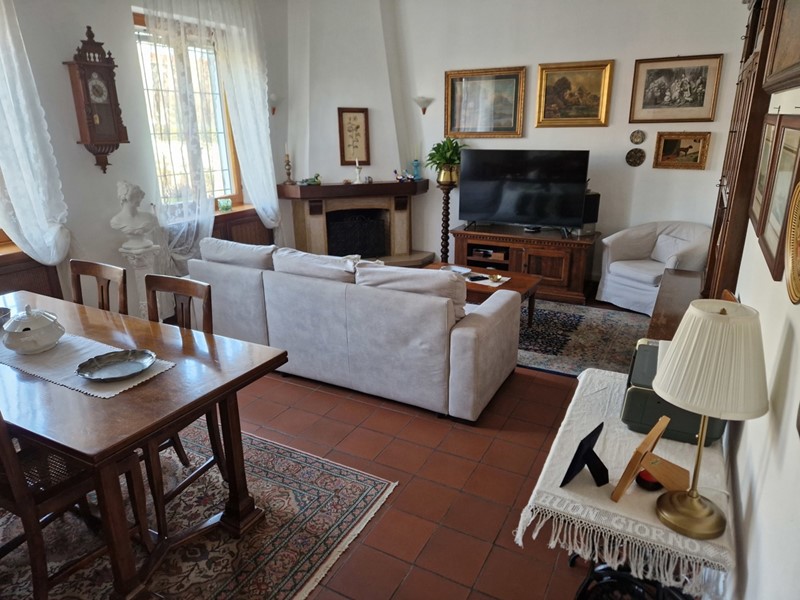 Villa in Vendita a Trofarello, 340'000€, 180 m², arredato