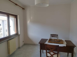 Appartamento in Vendita a Corigliano Rossano, 105'000€, 210 m²
