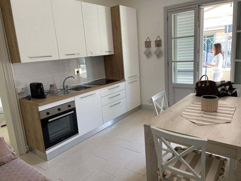 Bilocale in Affitto a Viareggio, zona Marco Polo, 40 m², arredato