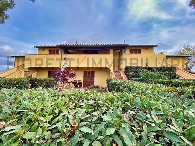 Trilocale in Vendita a Campiglia Marittima, 239'000&euro;, 79 m², arredato, con Box